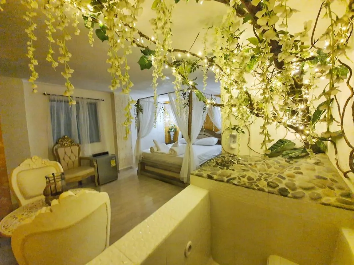 Hotel Boutique El Faro By Aromax 메딜린
