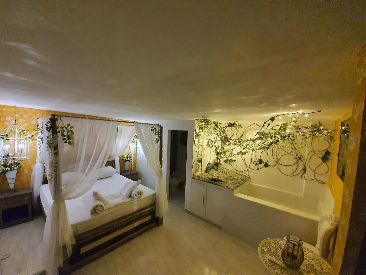 Hotel Boutique El Faro By Aromax 메딜린 0*,